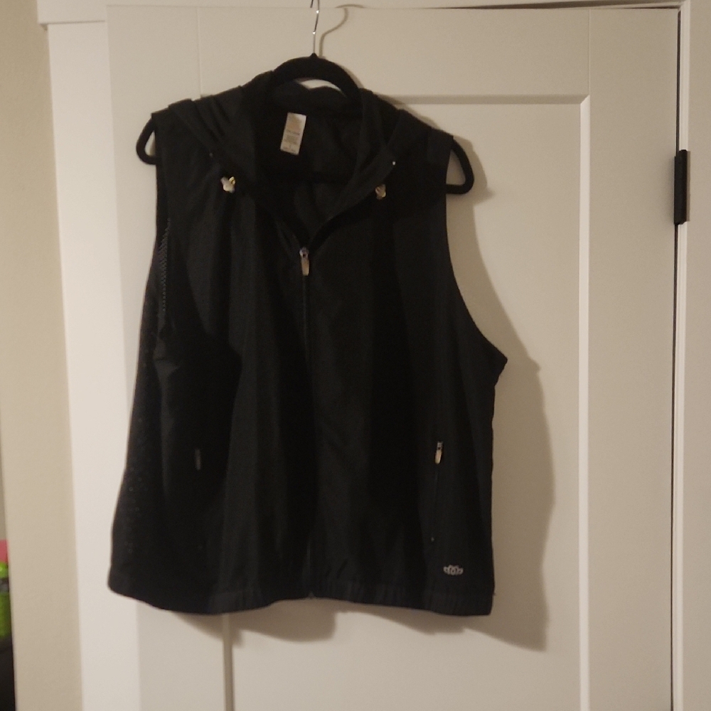 Maurices Active Black Hooded Vest
